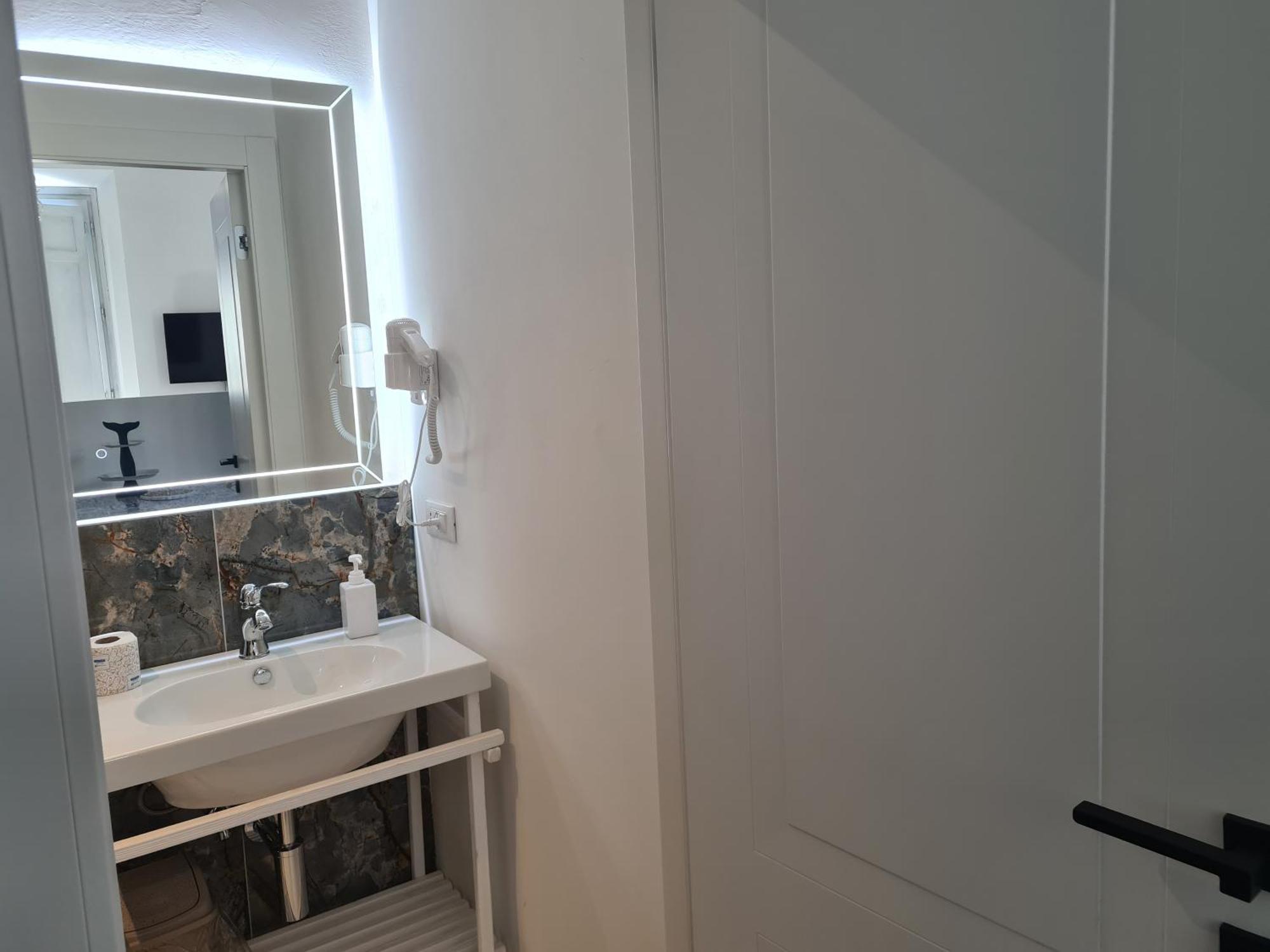 Allegra Viareggio Appartamento & Affittacamere Guest House ภายนอก รูปภาพ