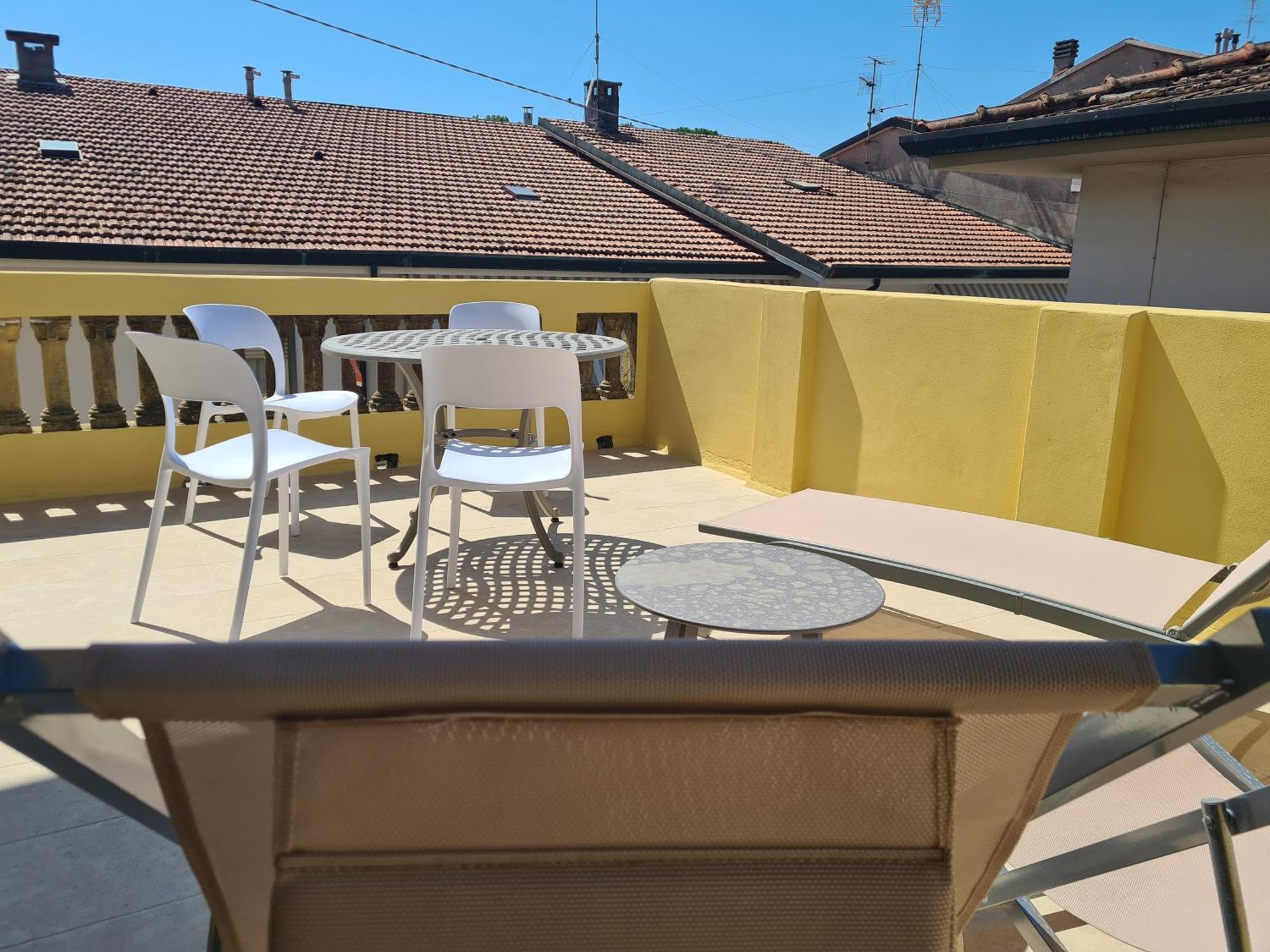 Allegra Viareggio Appartamento & Affittacamere Guest House ภายนอก รูปภาพ