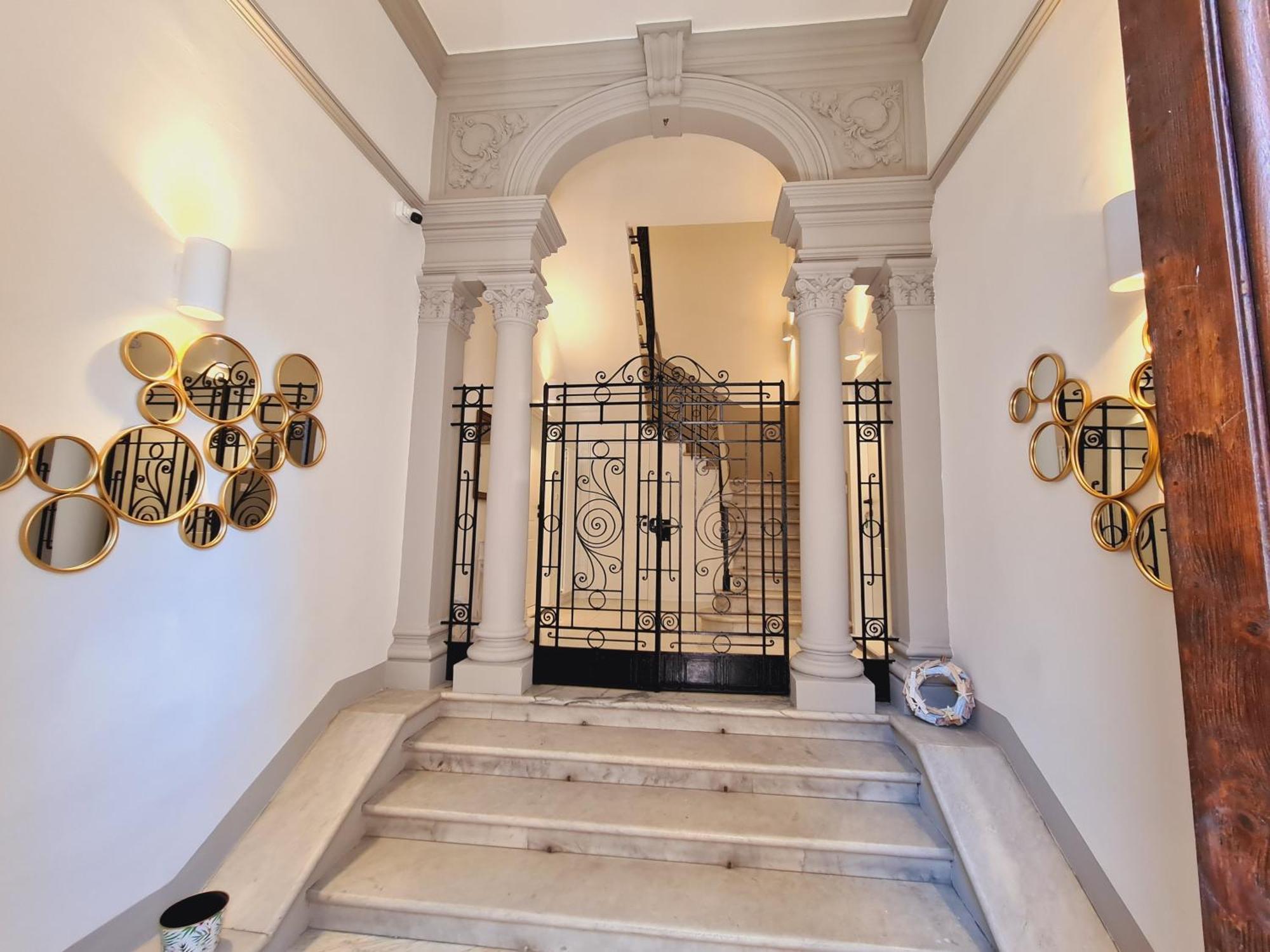 Allegra Viareggio Appartamento & Affittacamere Guest House ภายนอก รูปภาพ